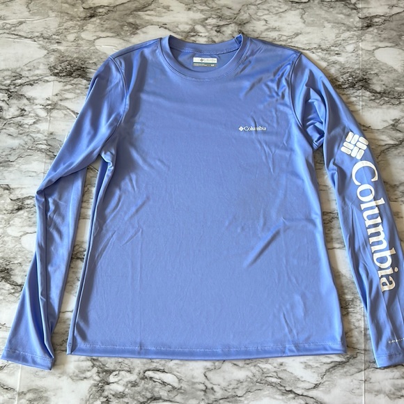 Columbia Tops - New!  Columbia long sleeve tee